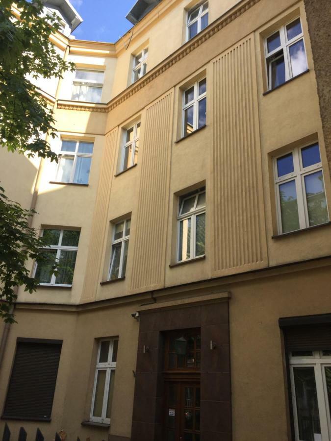Hugo Lägenhet Kraków Exteriör bild